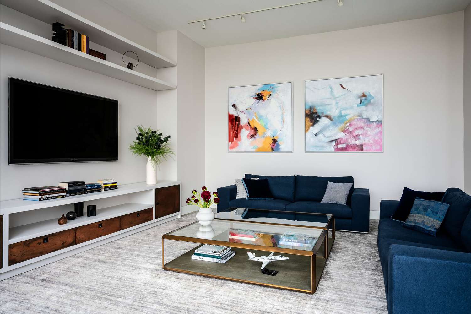 White Rug with blue velvet sofa living room ideas