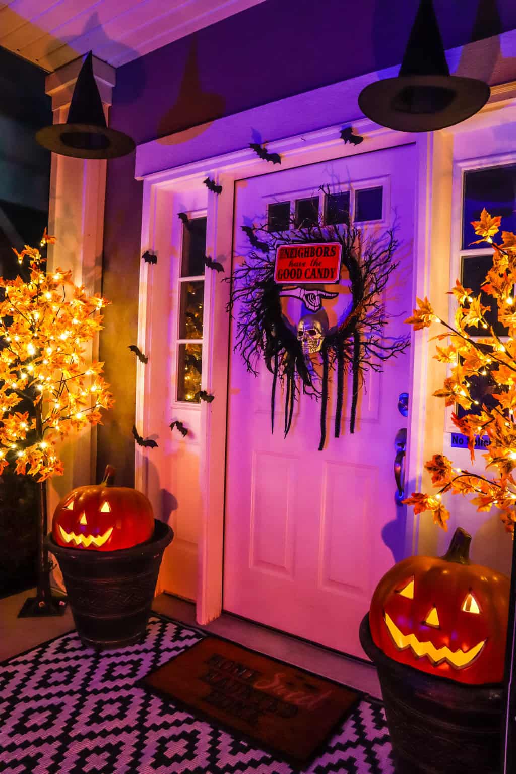 20 Spooky Halloween Front Porch Decor Ideas To Try This Season A House In The Hills 