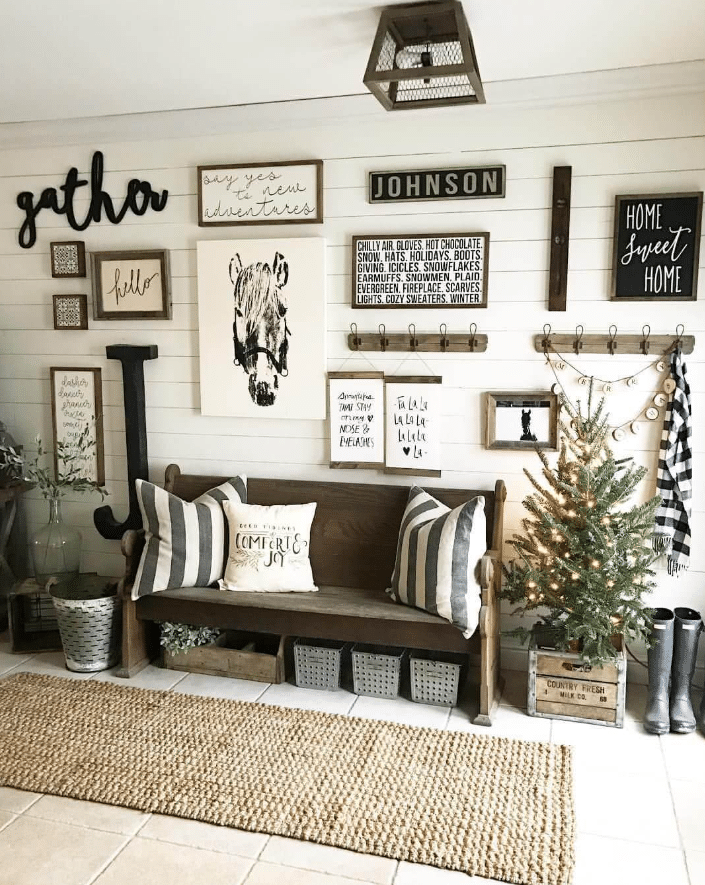 Ranch-Style Entryway with a Wide Variety of Signs
