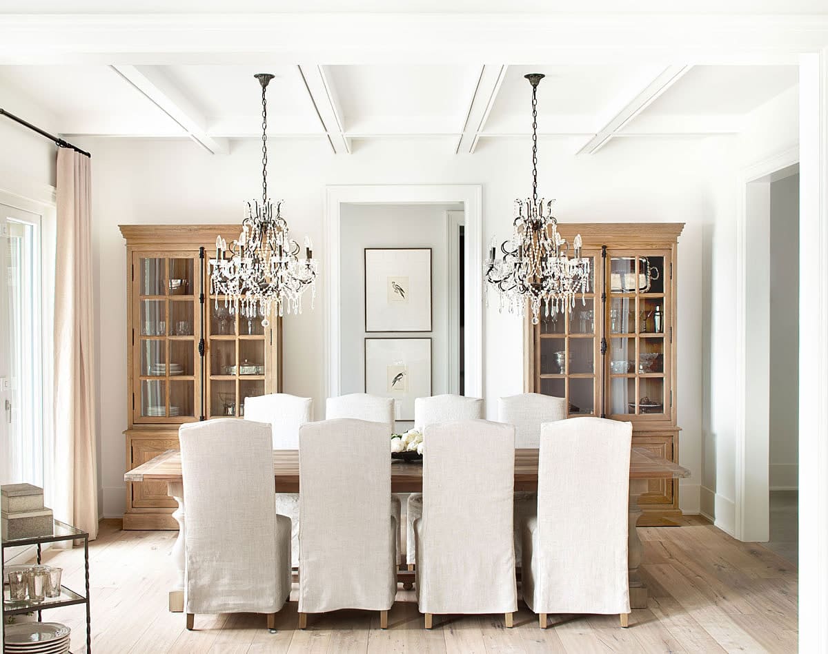 20 Fabulous Farmhouse Dining Tables to Transform Your Home!
