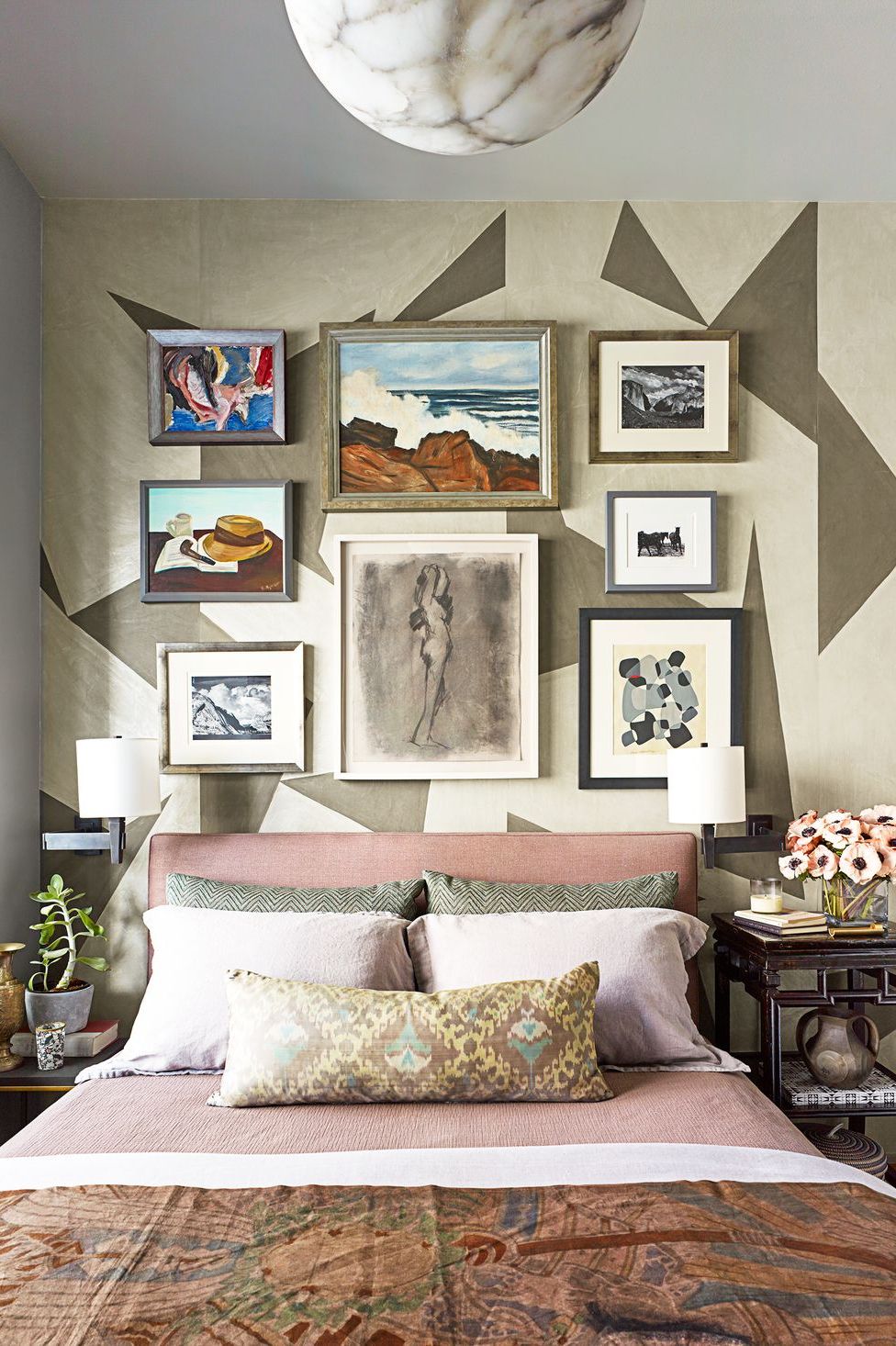 Eccentric Decorated Bedroom neutral bedroom ideas