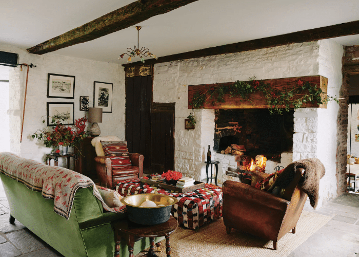 Cottage Style Interior for Your Living Room.jpg