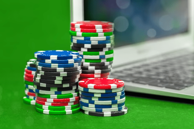 Playing Online Poker: What You Need to Know Before Taking the Plunge