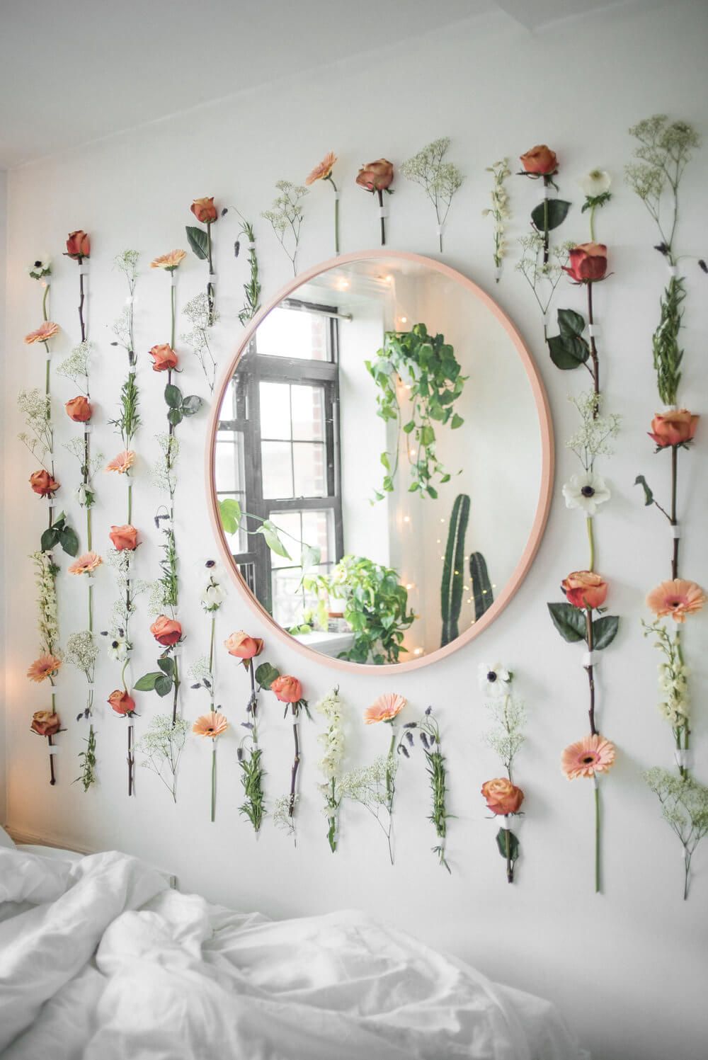 Are There Any Simple DIY Summer Garland or Hanging Decor Ideas?