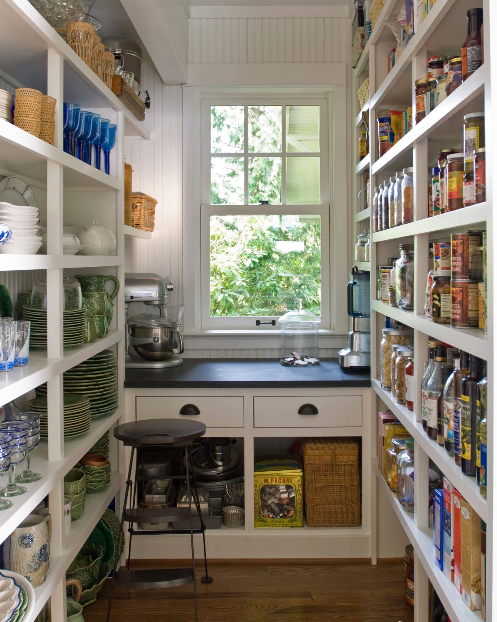 How to Maximize Storage Space in Butler’s Pantry Cabinets?