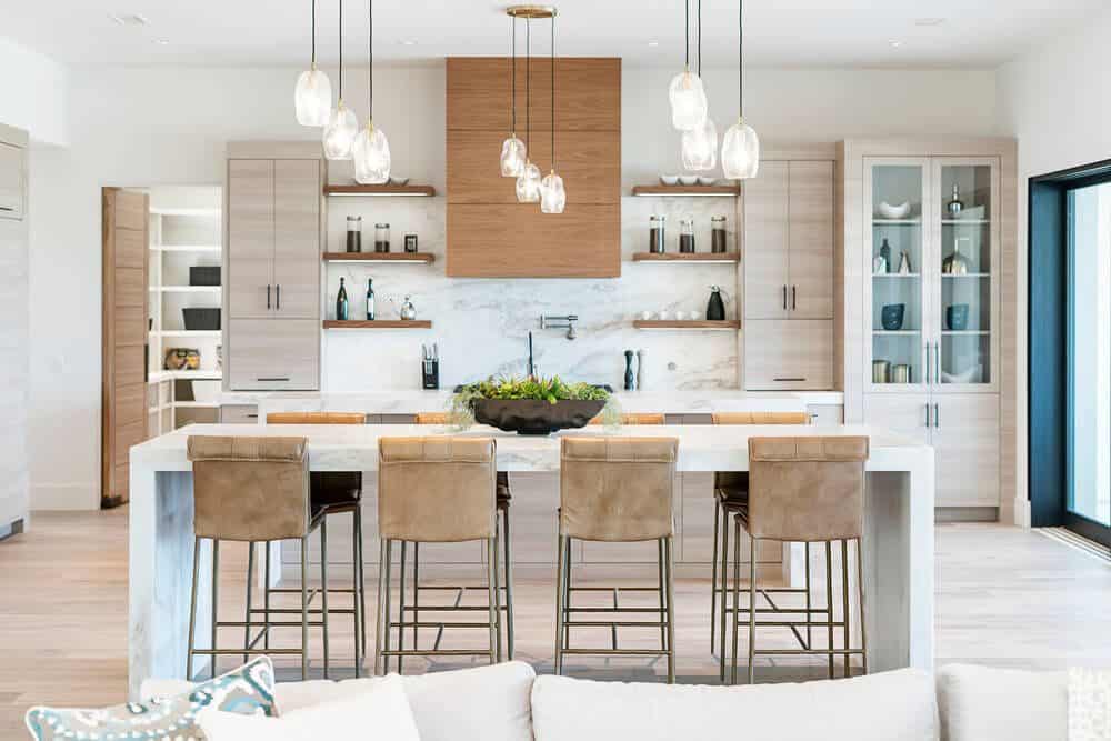 How to Design a Pantry that Exudes Luxury and Elegance?