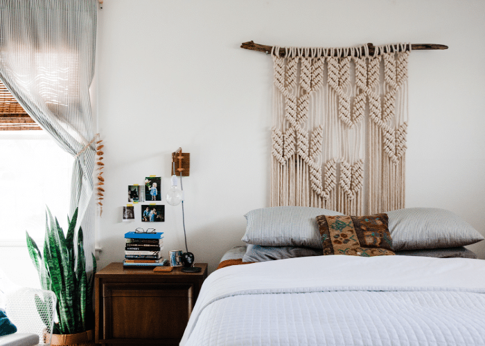 Decorate the Wall with a Macrame Wall Hanging