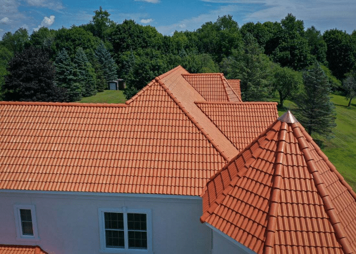 Roof with Tiles