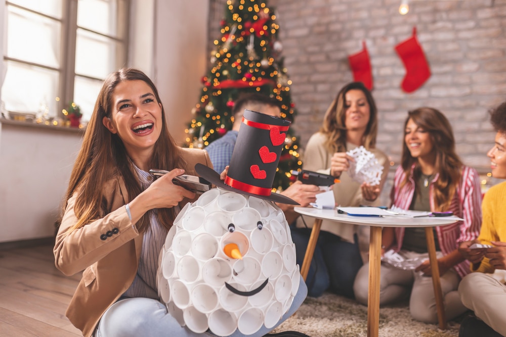 12 Tips for Hosting a Holiday Craft Party