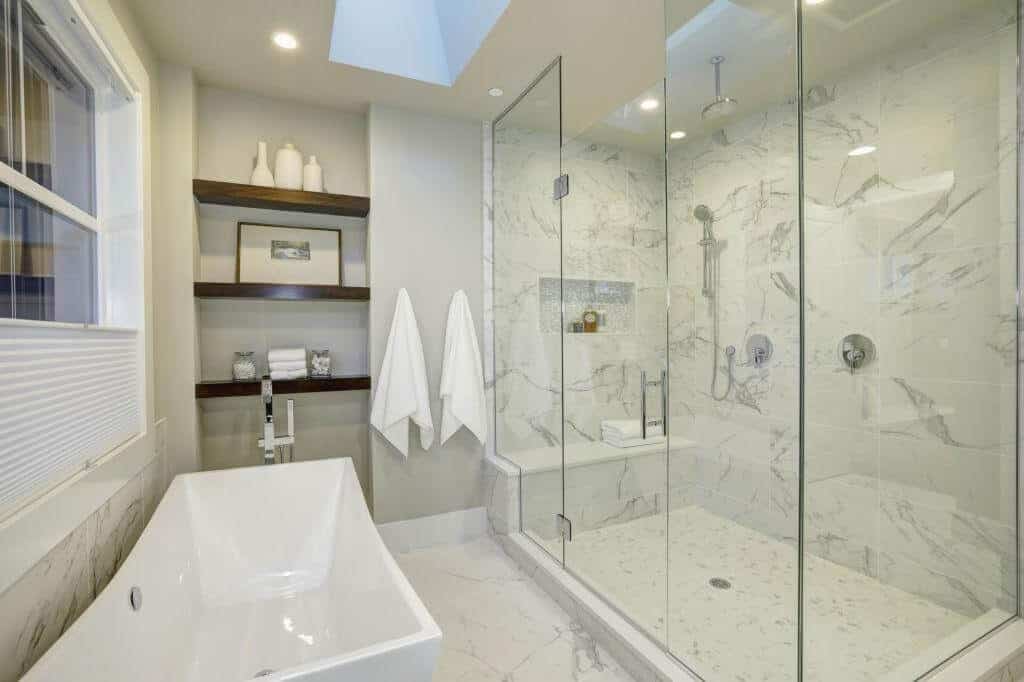 10 Types of Shower Doors Options with Pros and Cons