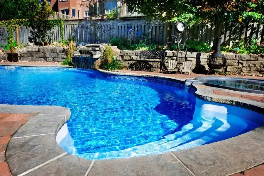 5 Essential Pool Service Tips for a Picture-Perfect Summer