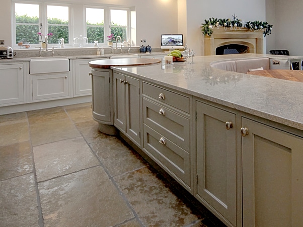 Using Limestone for Flooring and Countertops