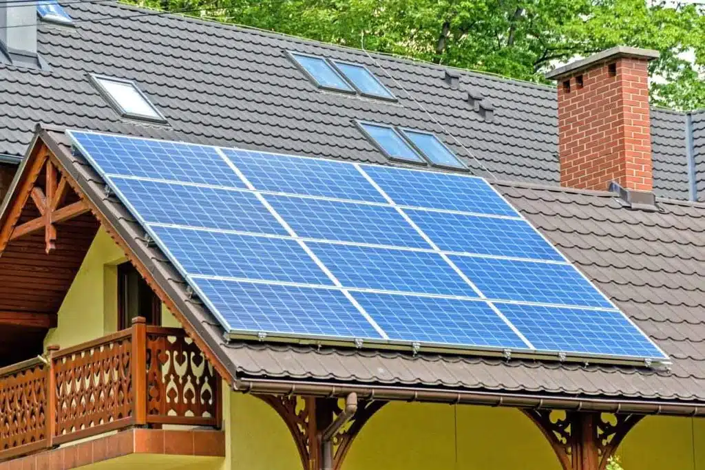 6 Practical Ways to Utilise Solar Energy Throughout Your Home