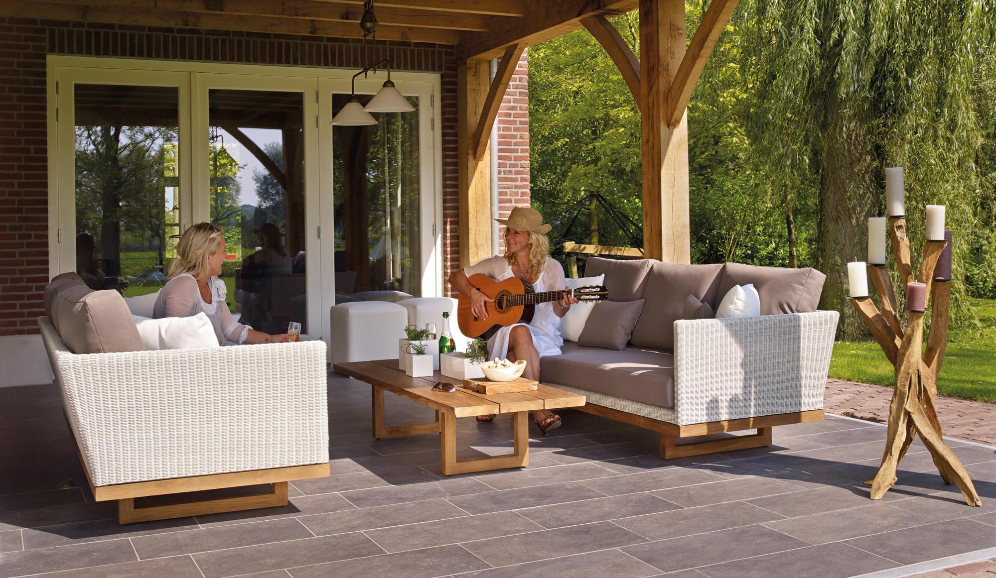 Setting up the Perfect Outdoor Living Space