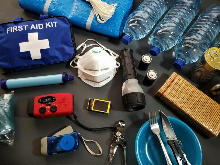 Essential Energy Sources for Your Emergency Kit