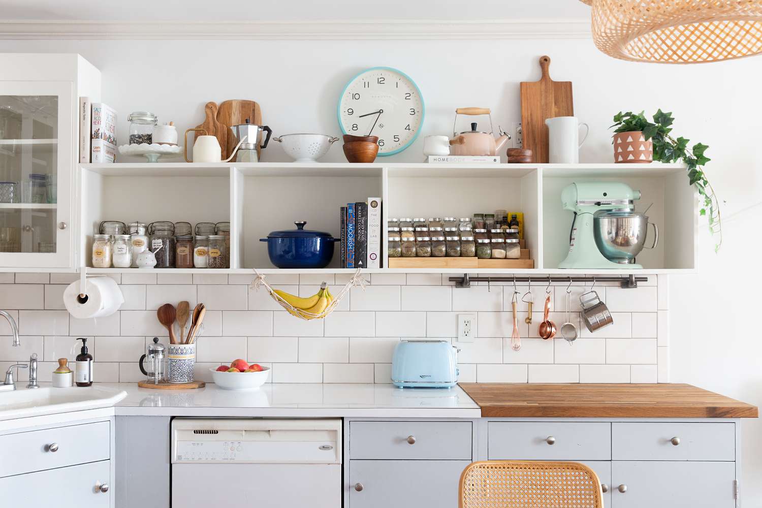 10 Clever Ways to Organize Your Kitchen Cabinets