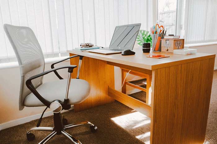 How Cocobolo Desk Modernizes Home Office Decor?