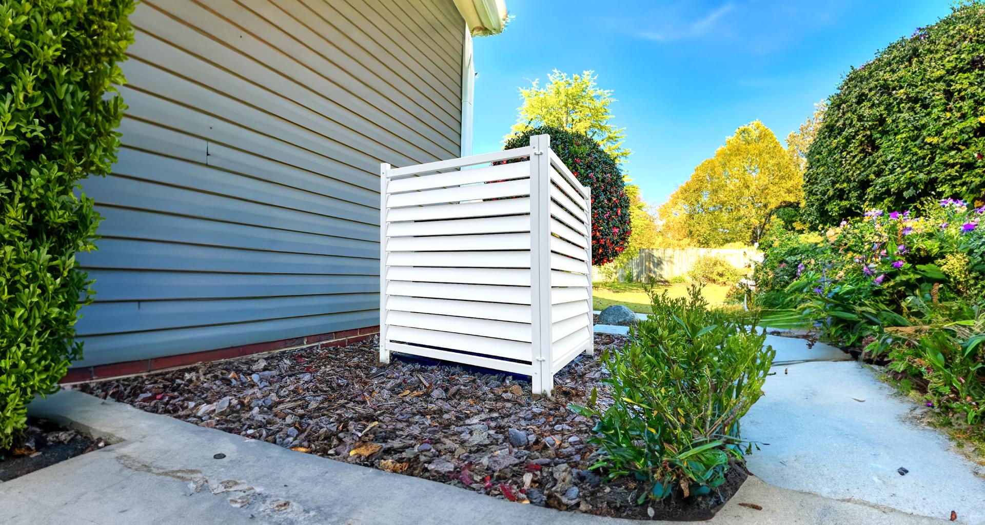 5 Ways to Hide Garbage Cans in Your Yard