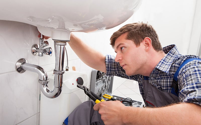 Understanding the Work of Plumbers in Fixing a Clogged Drain