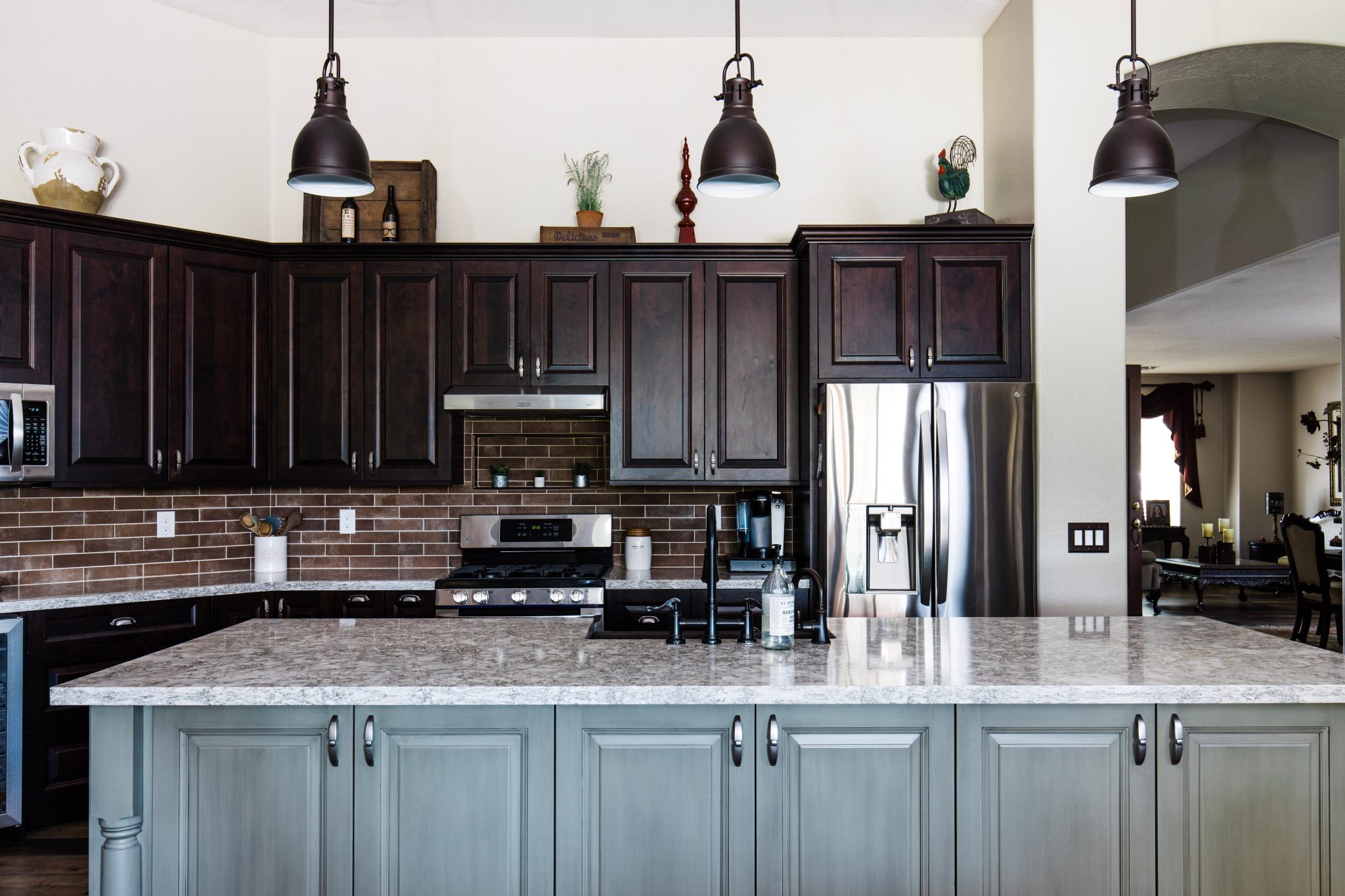 Functional and Welcoming Kitchen